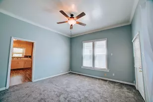 424 N 2nd St, Watseka, IL 60970 - Photo 9