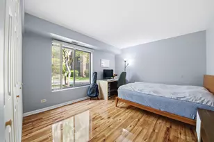 2100 Valencia Dr, Northbrook, IL 60062 - Photo 7