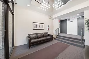 2100 Valencia Dr, Northbrook, IL 60062 - Photo 15