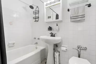 4950 N Marine Drive #301, Chicago, IL 60640 - Photo 11
