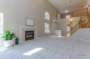 118 Bay Dr, Itasca, IL 60143 - Photo 9
