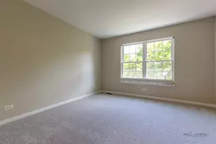 118 Bay Dr, Itasca, IL 60143 - Photo 25