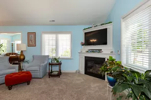2035 Somerset Ln, Sycamore, IL 60178 - Photo 9