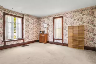 927 E Lincoln Ave, Belvidere, IL 61008 - Photo 3