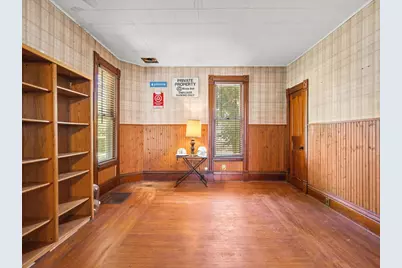 927 E Lincoln Avenue, Belvidere, IL 61008 - Photo 9