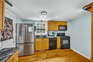 252 Sylvan Ln, Creve Coeur, IL 61610 - Photo 9