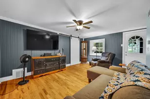 252 Sylvan Ln, Creve Coeur, IL 61610 - Photo 7