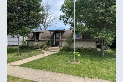 311 S Walnut Street, Wyanet, IL 61379 - Photo 1