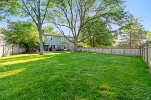 629 Joshua Ct, Naperville, IL 60540 - Photo 5