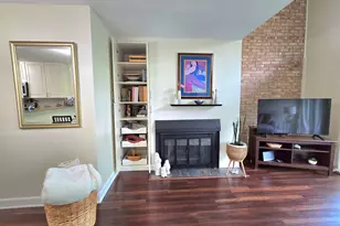 5961 Meadow Dr, Lisle, IL 60532 - Photo 9