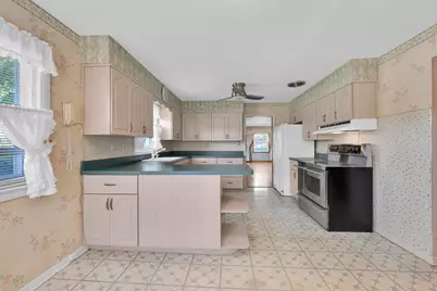 718 N Russel, Mount Prospect, IL 60056 - Photo 11