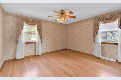 718 N Russel, Mount Prospect, IL 60056 - Photo 5