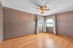 718 N Russel, Mount Prospect, IL 60056 - Photo 7