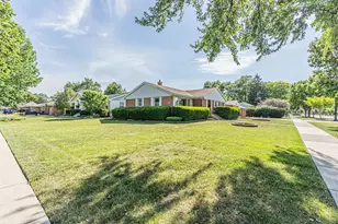 718 N Russel, Mount Prospect, IL 60056 - Photo 27
