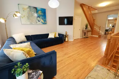 3651 S Giles Avenue, Chicago, IL 60653 - Photo 3