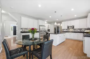 8325 Watson Cir, Lakewood, IL 60014 - Photo 13
