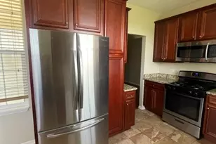 631 Pheasant Trail, Saint Charles, IL 60174 - Photo 7