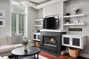 636 N Racine Ave, Chicago, IL 60642 - Photo 3