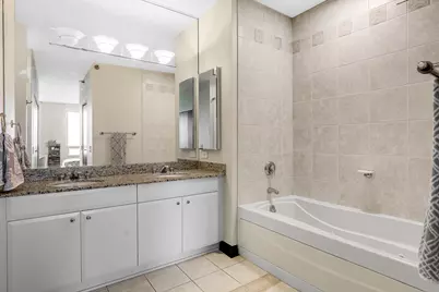 33 W Ontario Street #48B, Chicago, IL 60654 - Photo 13