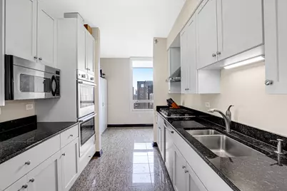 33 W Ontario Street #48B, Chicago, IL 60654 - Photo 9