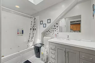 4450 N Mango Ave, Chicago, IL 60630 - Photo 13