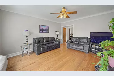 4450 N Mango Avenue, Chicago, IL 60630 - Photo 5