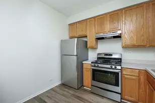 2943 Kentshire Cir, Naperville, IL 60564 - Photo 7