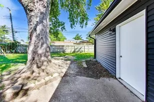 123 Boulder Hill Pass, Montgomery, IL 60538 - Photo 27