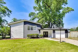123 Boulder Hill Pass, Montgomery, IL 60538 - Photo 1