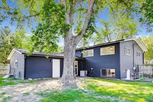 123 Boulder Hill Pass, Montgomery, IL 60538 - Photo 25