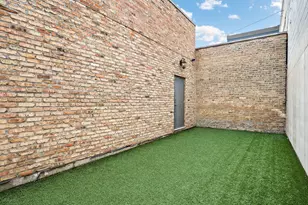 652 W Sheridan Rd, Chicago, IL 60613 - Photo 55