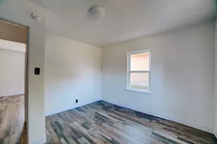 443 S 6th St, Watseka, IL 60970 - Photo 17