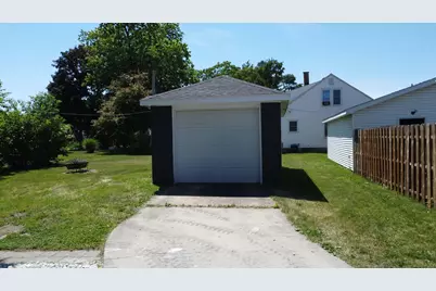 443 S 6th Street, Watseka, IL 60970 - Photo 5