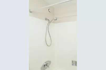 10 E Ontario Street #1203, Chicago, IL 60611 - Photo 33