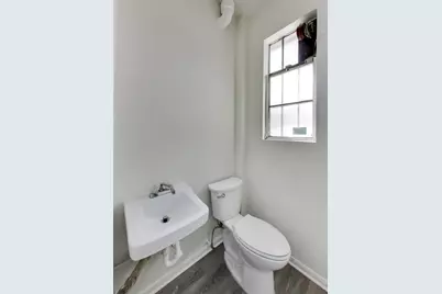1667 E Oakton Street, Des Plaines, IL 60018 - Photo 13