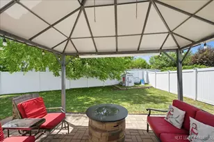 2810 Ledgestone Ct, Naperville, IL 60564 - Photo 31