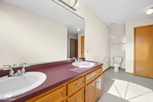 8740 Bally Castle Ln, Tinley Park, IL 60487 - Photo 15