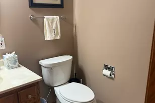 1609 Lorraine Dr, Sandwich, IL 60548 - Photo 9