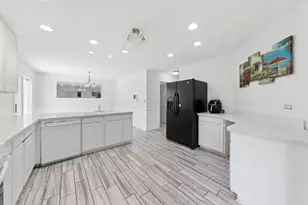 1702 Stonegate Dr, Montgomery, IL 60538 - Photo 5