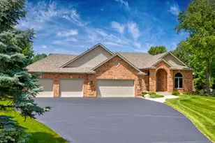10907 Red Hawk Ln, Spring Grove, IL 60081 - Photo 3