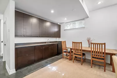 1331 W Wolfram Street, Chicago, IL 60657 - Photo 27
