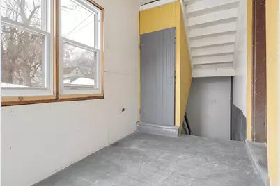 8528 S Escanaba Avenue, Chicago, IL 60617 - Photo 13