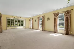 319 Timberline Dr, Joliet, IL 60431 - Photo 19