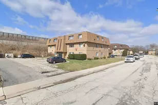 10440 Natoma Ave, Chicago Ridge, IL 60415 - Photo 1