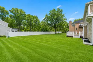 1551 E Olive St, Palatine, IL 60074 - Photo 3