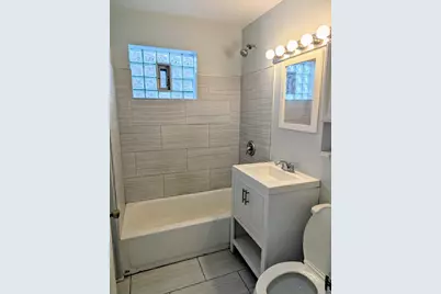 1041 N Spaulding Avenue, Chicago, IL 60651 - Photo 9
