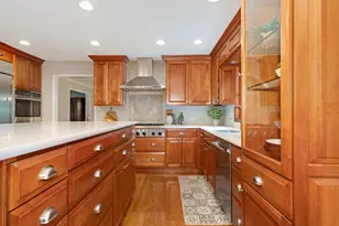1385 Ginger Ln, Naperville, IL 60565 - Photo 11
