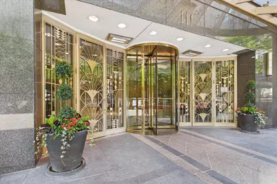 111 E Chestnut Street #37C, Chicago, IL 60611 - Photo 3