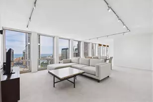 111 E Chestnut St, Chicago, IL 60611 - Photo 7