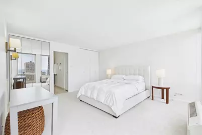 111 E Chestnut Street #37C, Chicago, IL 60611 - Photo 23